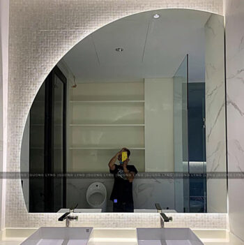 Gương phòng tắm, bàn phấn hình quạt – đèn led