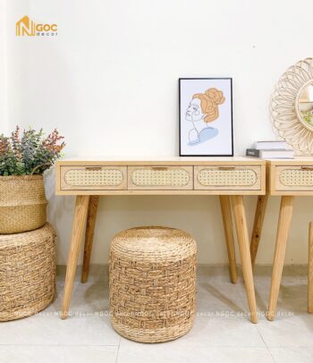 Bàn gỗ 3 hộc tủ kéo phối mây màu tự nhiên