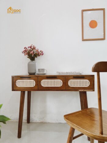 Bàn gỗ 3 hộc tủ kéo phối mây màu sẫm