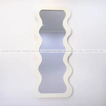 Gương lượn sóng – khung gỗ trắng