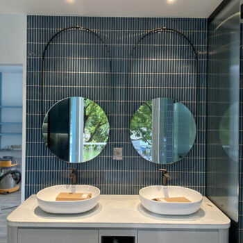 Gương khung inox oval – cách điệu