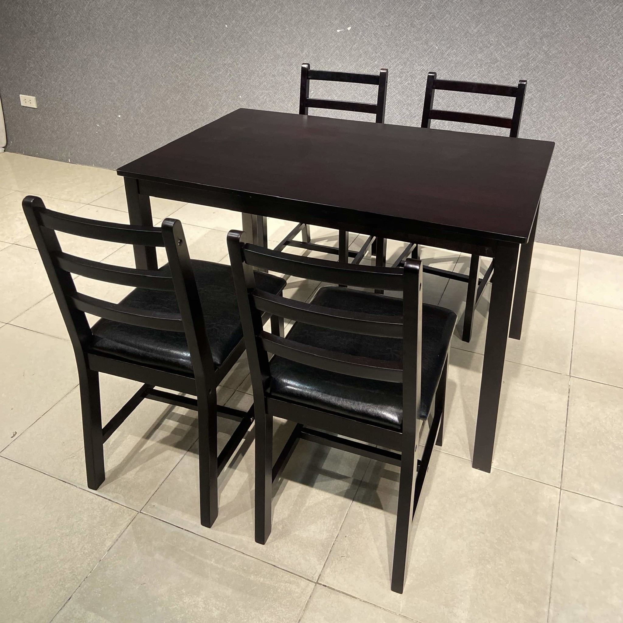 BÀN ĂN XUẤT KHẨU - CABIN XKA 1.2