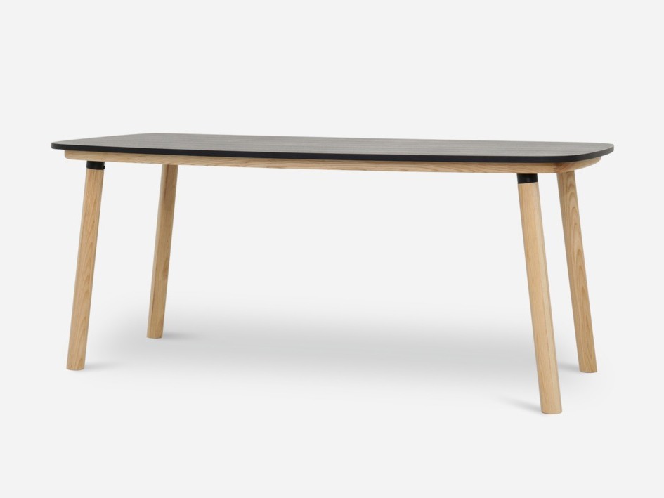 Bàn ghế gỗ phòng ăn với chân đúc tròn kết hợp mặt bàn 2 lớp.