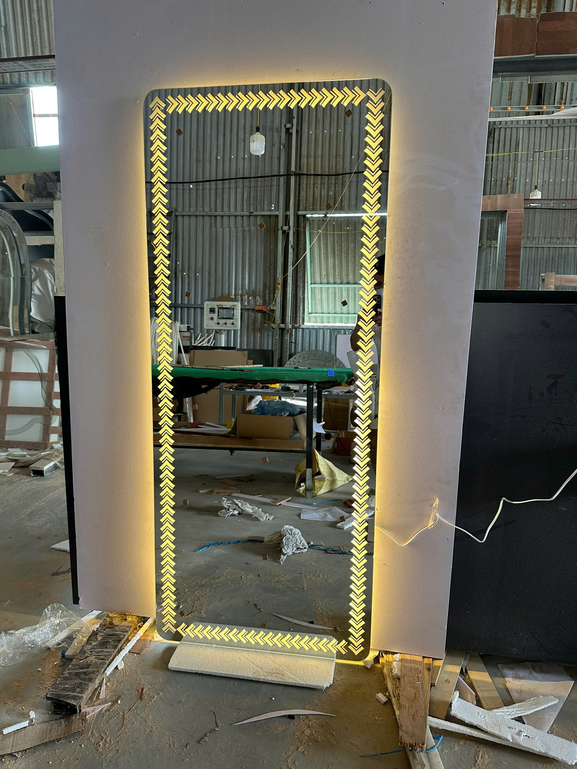 Gương soi toàn thân có đèn led hình chữ nhật